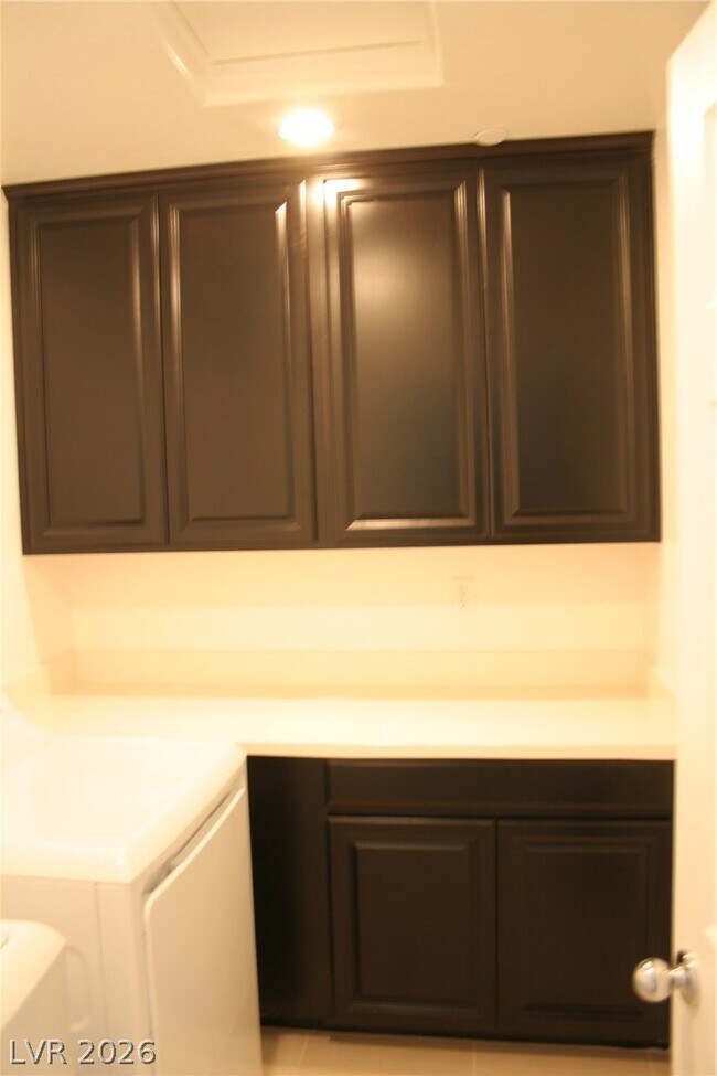 Building Photo - 917 Bluebell Brook St