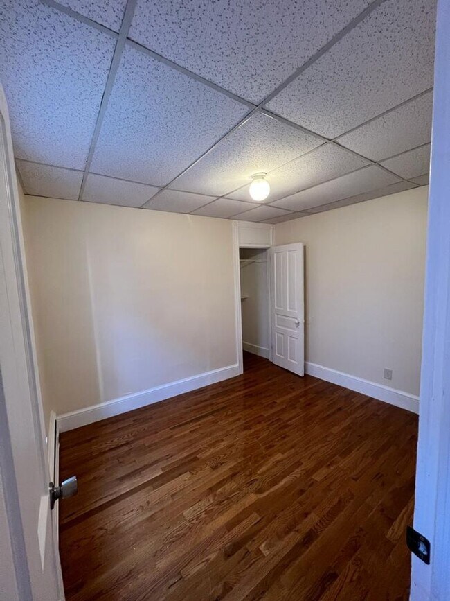 Building Photo - 1339 Good St