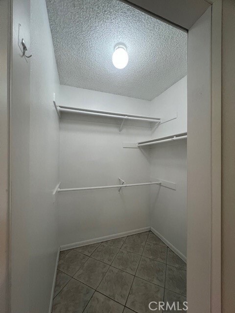 Building Photo - 2036 E 5th St