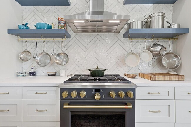 Building Photo - 6570 S Bogle Ave