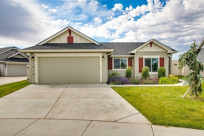 Primary Photo - Beautiful Home in Kuna with Community Pool!