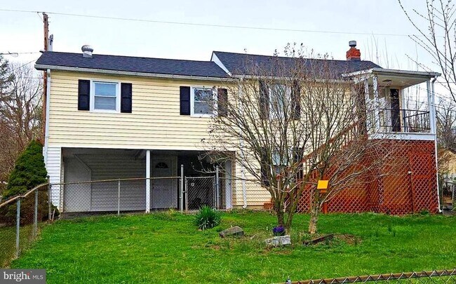 Building Photo - 1057 Foreman Ln