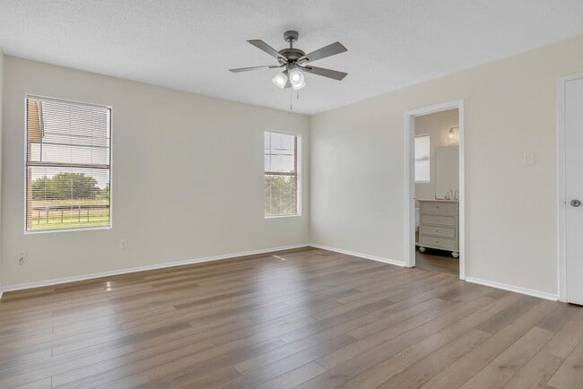 Building Photo - 4602 Ronald Dr