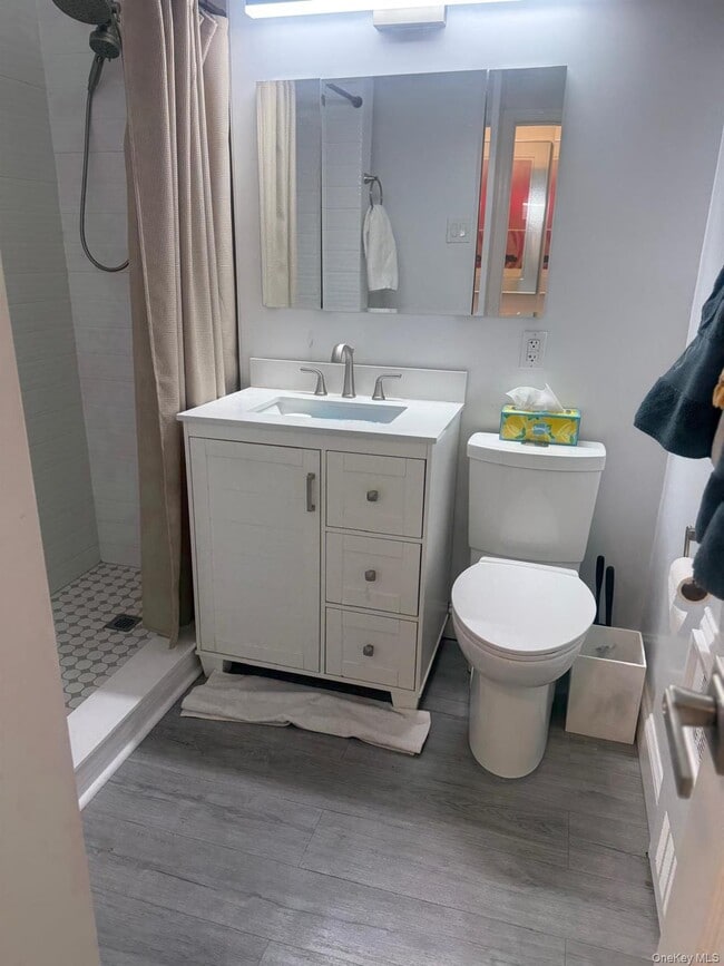 Building Photo - 601 Chestnut St