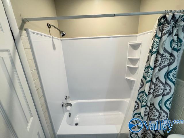 Building Photo - 522 Lisa Ln NW