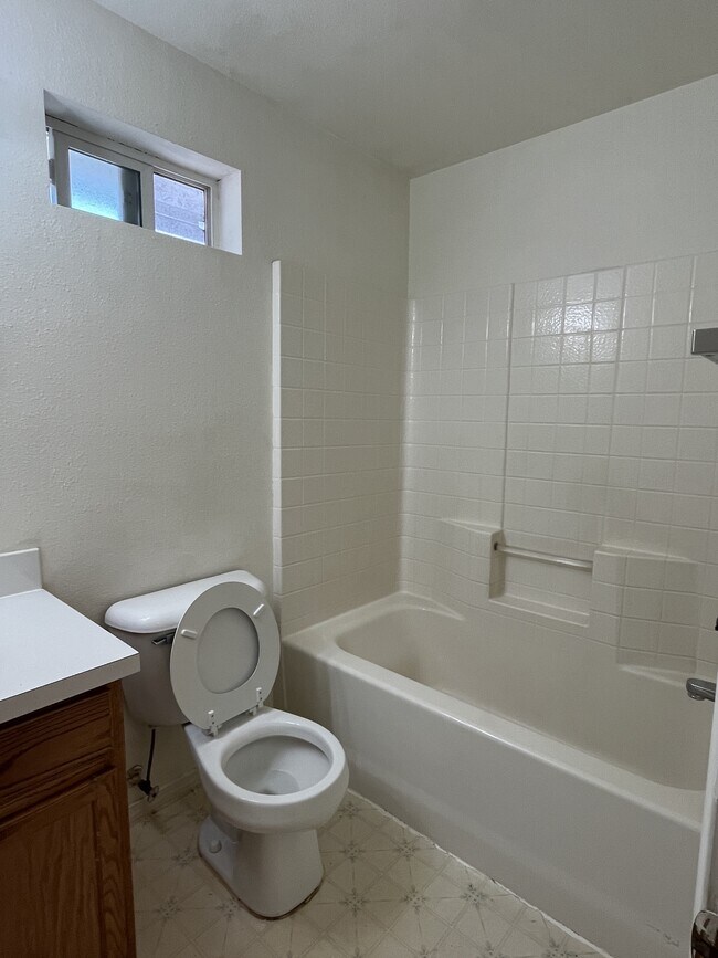 Building Photo - 4308 SE 138th Pl