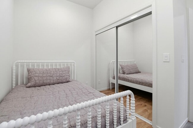 Building Photo - 64 Alejandra Ave