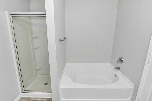 Building Photo - 115 Hunslet Cir