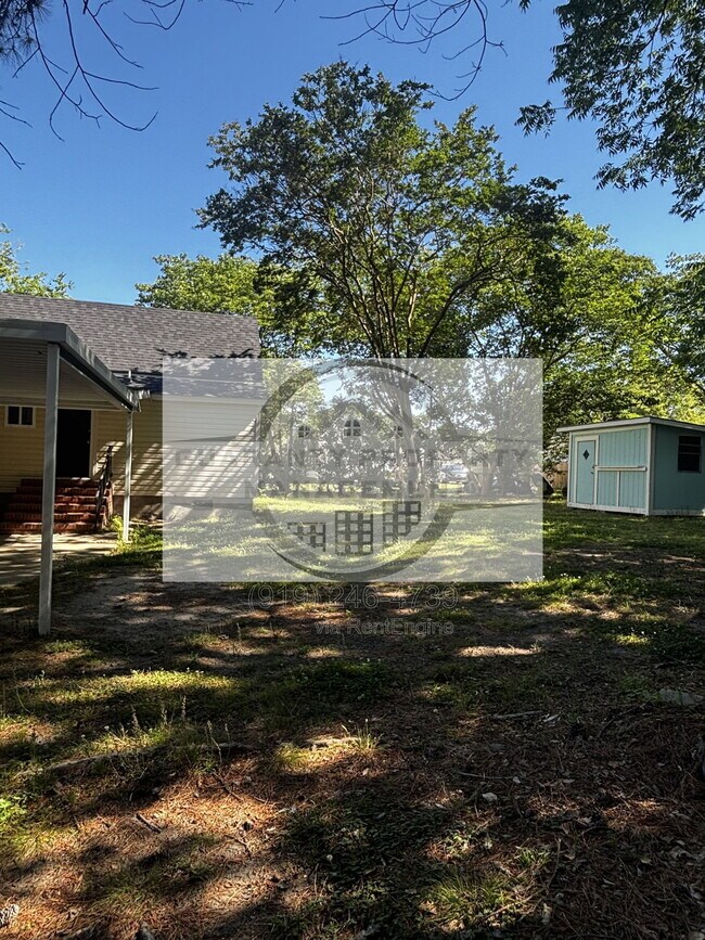 Building Photo - 201 N 17th St
