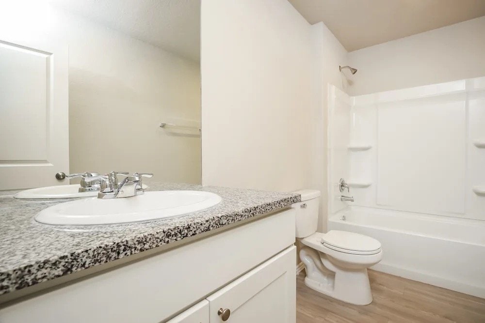 Building Photo - 5735 Leon Pl