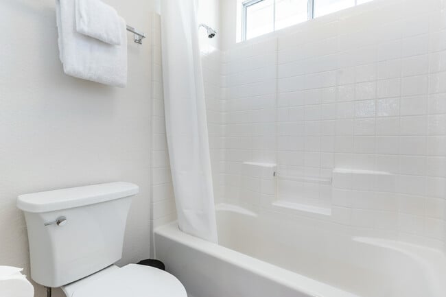 Building Photo - 1825 Hanford St