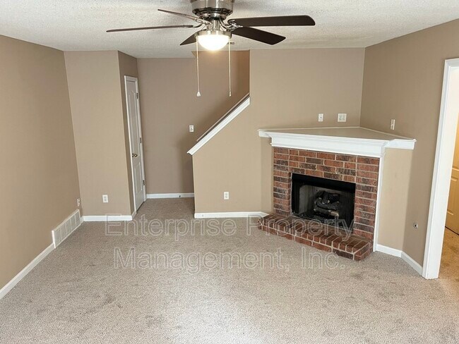 Building Photo - 9221 Lazzini Cove