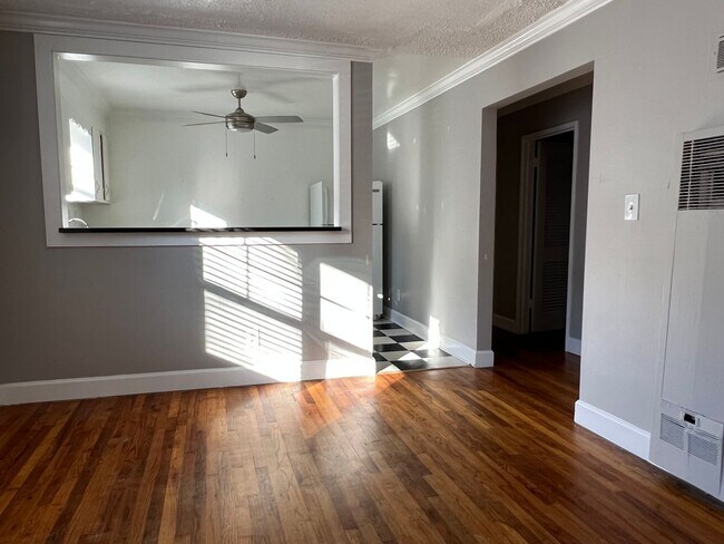 Building Photo - 1BR across from Piedmont Park