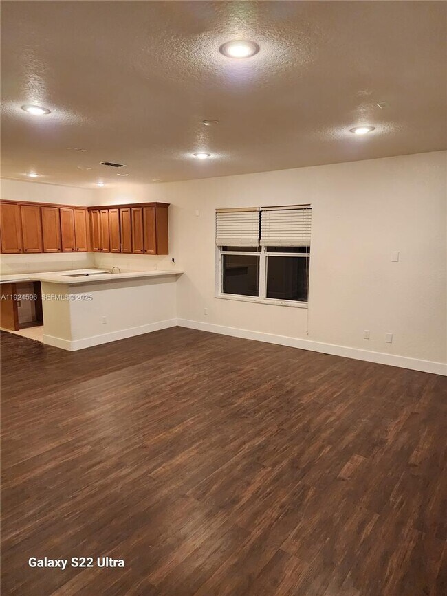 Building Photo - 2802 Quiet Water Trail