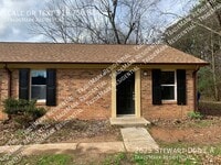 Building Photo - 2625 Stewart Dr