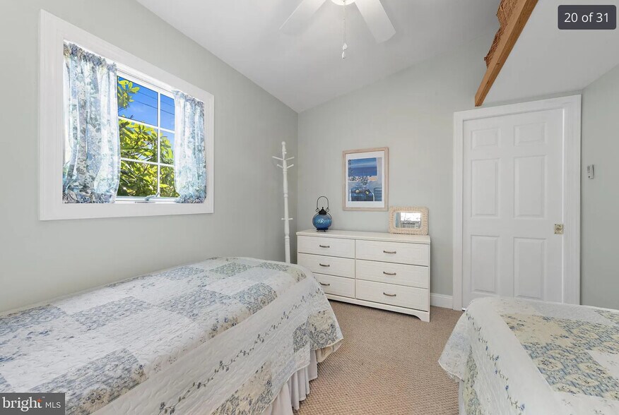 Building Photo - 52 Florence Ln