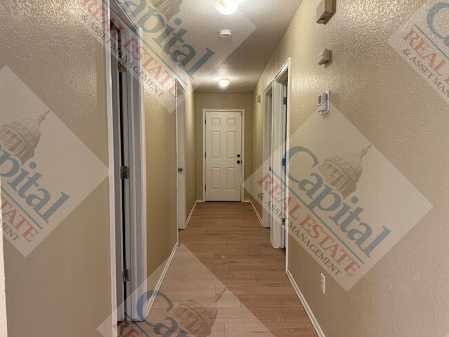 Building Photo - Home Sweet Home- Move In Special!!!!