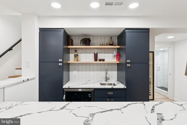 Building Photo - 5006 Flanders Ave