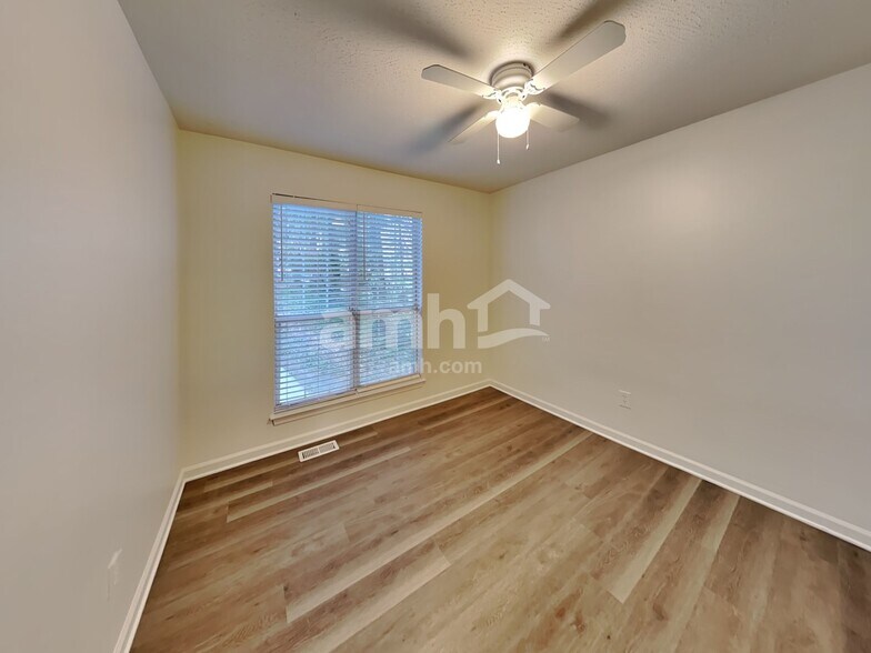 Building Photo - 154 Spring Creek Ct