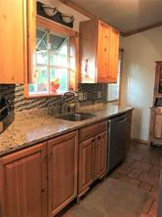 Building Photo - 48 Grisham Dr