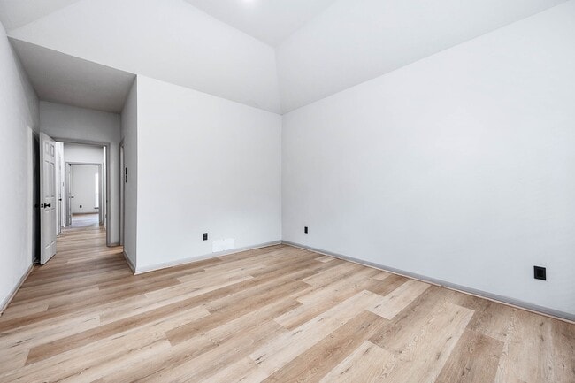 Building Photo - 83 S Spiral Vine Cir