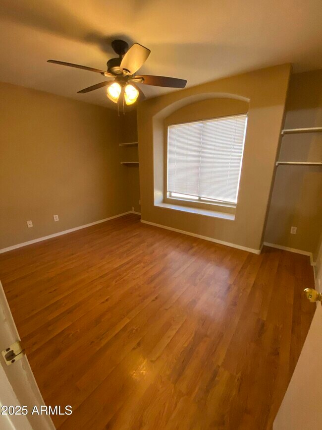 Building Photo - 2745 S Sean Dr