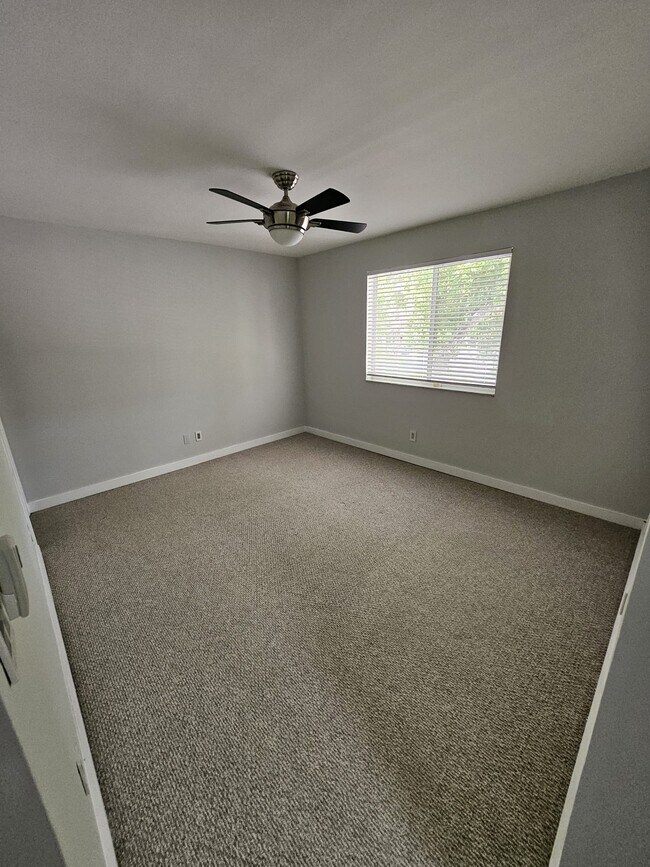 Building Photo - 855 NW 91st Terrace