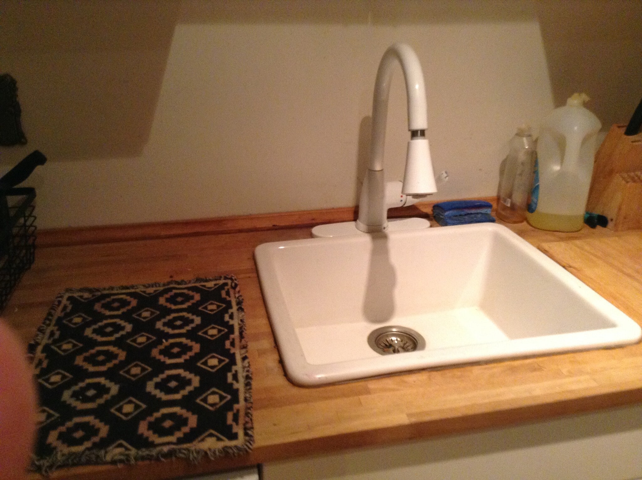 kitchen - 1016 S Charles St