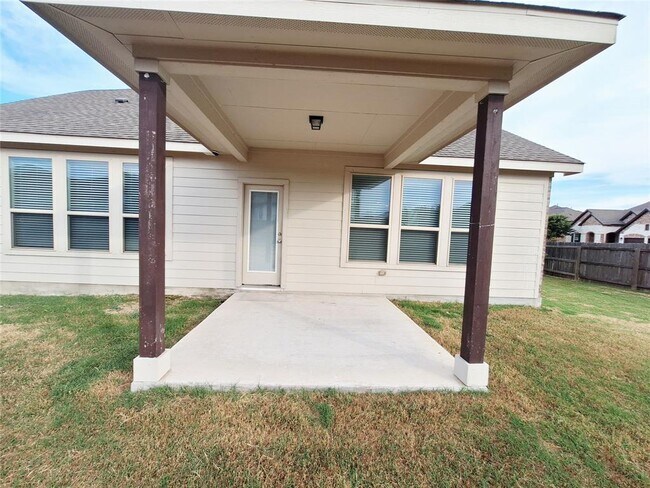 Building Photo - 5900 Bucine Cv