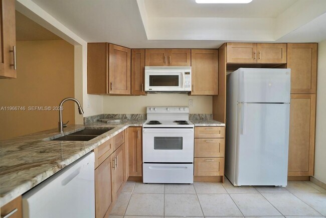 Building Photo - 6555 NW 99th Ave