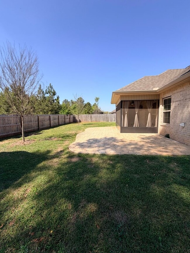 Building Photo - 219 Otters Rdg Dr