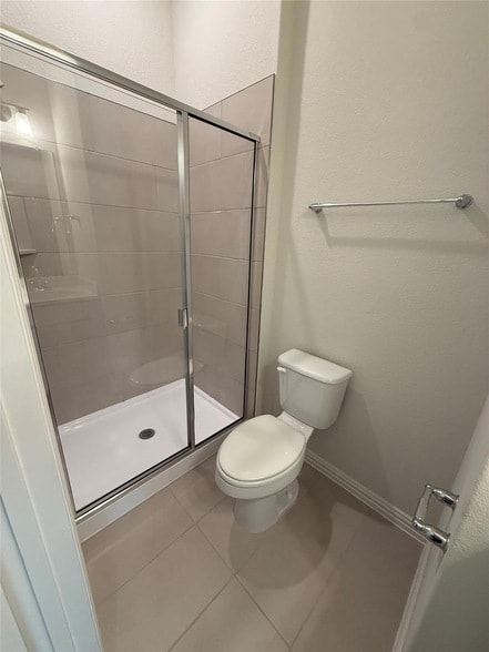 Building Photo - 13627 Barn Chime St