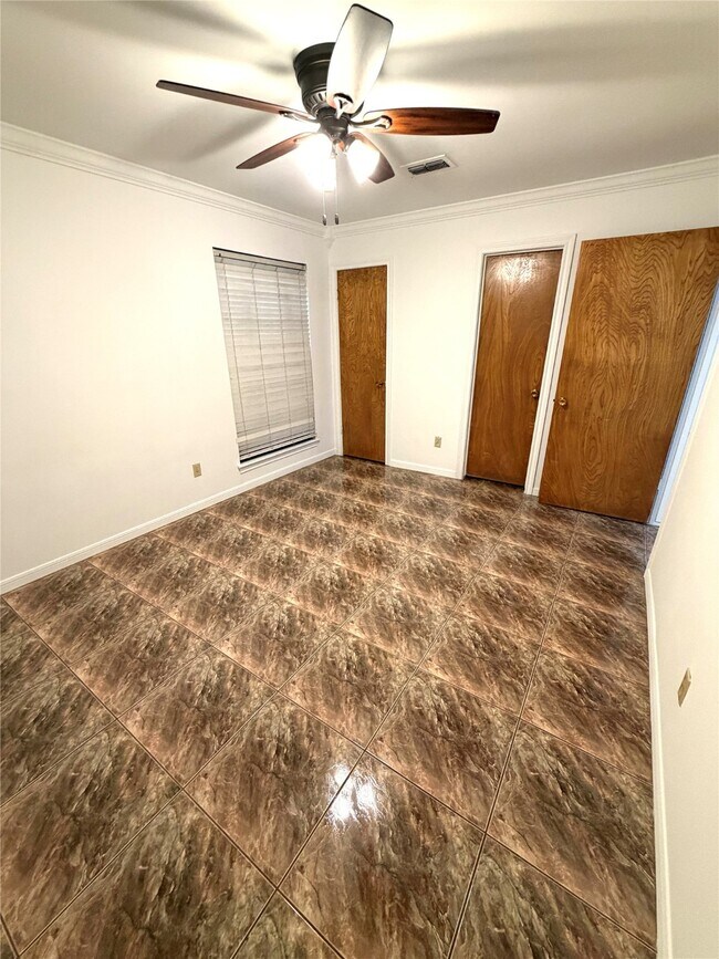 Building Photo - 10618 Wolbrook St