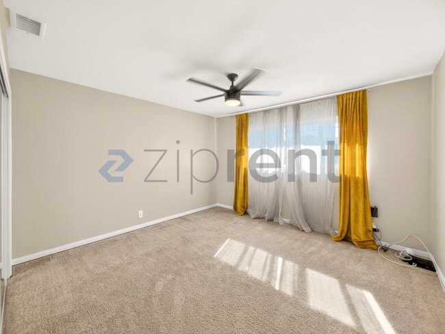 Building Photo - 13626 Cerise Ave