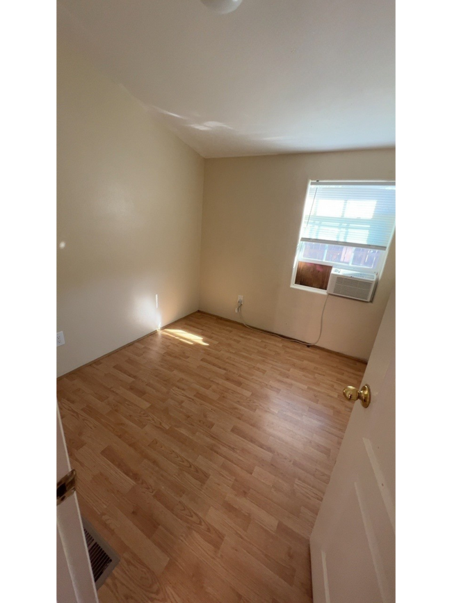 Building Photo - 17470 Haynes Ave