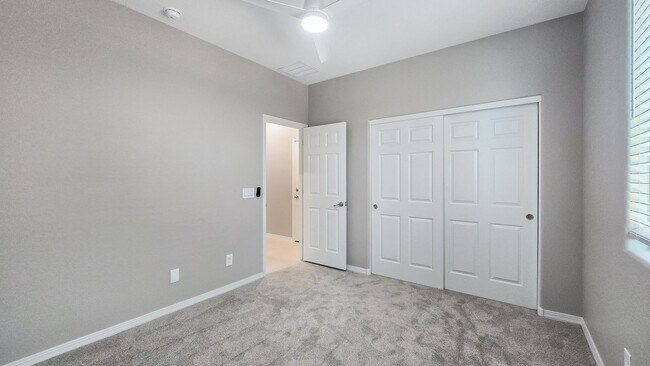 Building Photo - Enjoy the incredible amenities at Estrella Mountain Ranch!