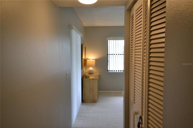 Building Photo - 284 Woodlake Wynde