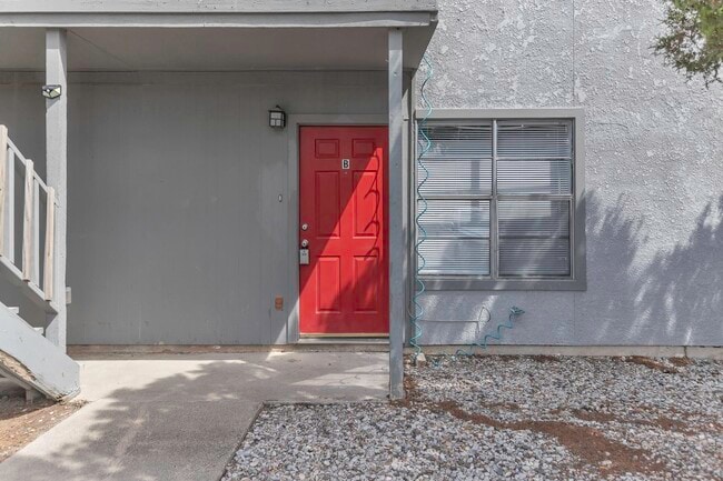 Building Photo - 107 Shannon Cir