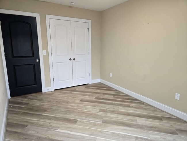 Building Photo - 716 Carneros Ci