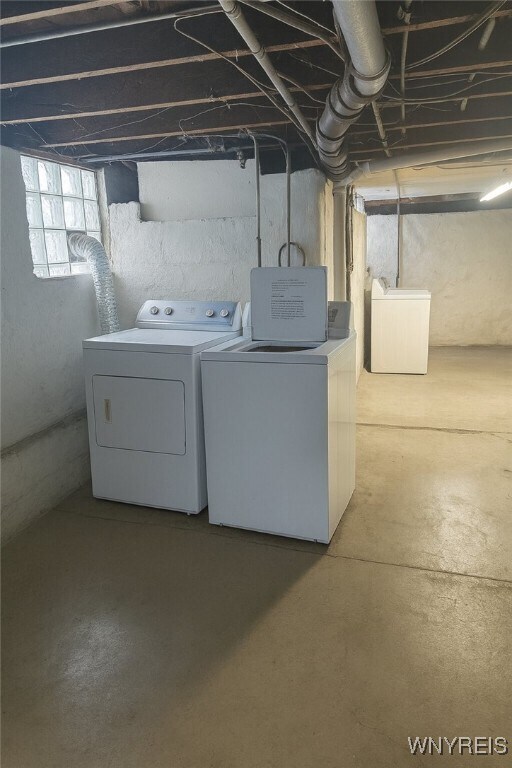 Building Photo - 145 Tyler St