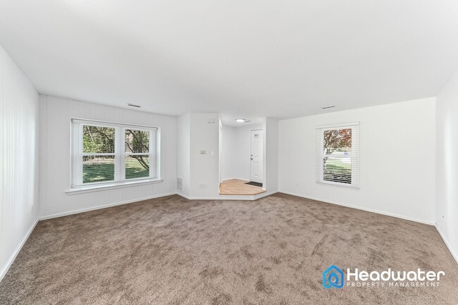 Building Photo - House for Rent in Coatesville