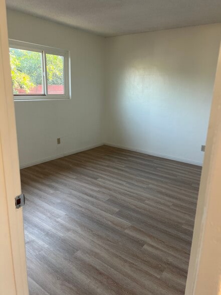 Building Photo - 376 Richfield Ave