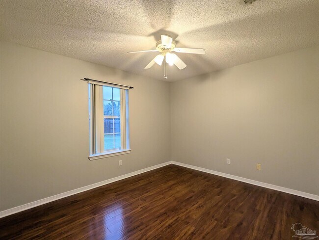 Building Photo - 1909 Southwind Cir