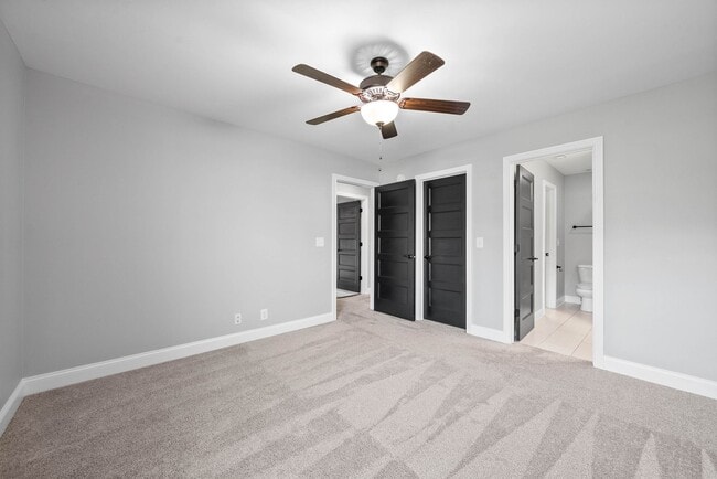 Building Photo - 250 Harrowgate Dr