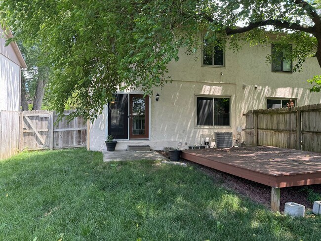 Building Photo - 2 Bedroom, 2.5 Bathroom Half Double in Dublin, OH