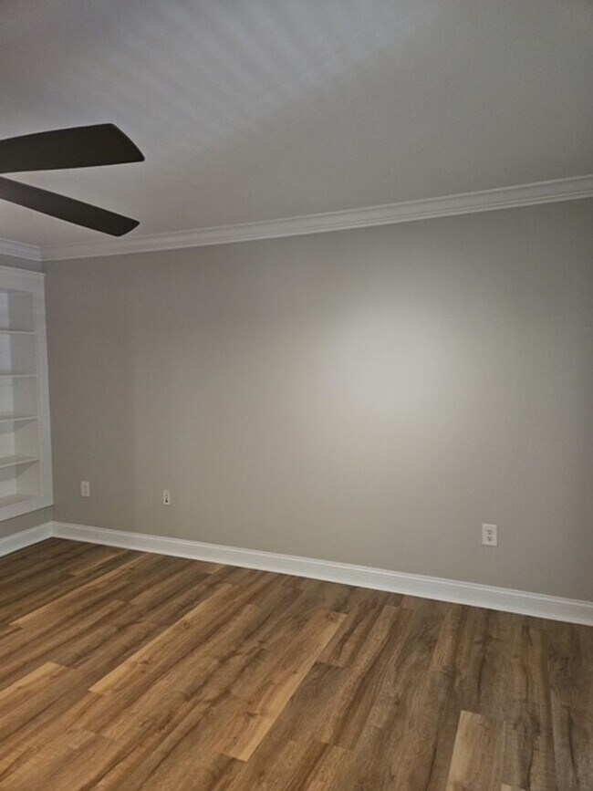 Building Photo - Unit 623 at The Woodlands of Clemson