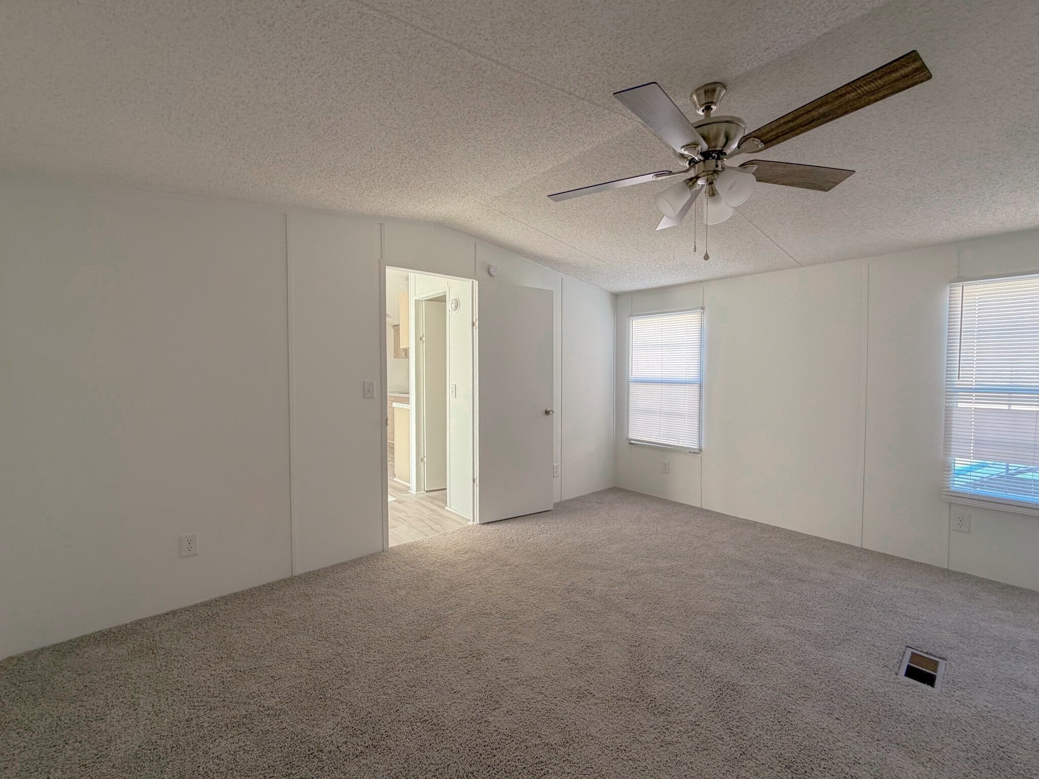 Building Photo - 2111 Harristown Rd