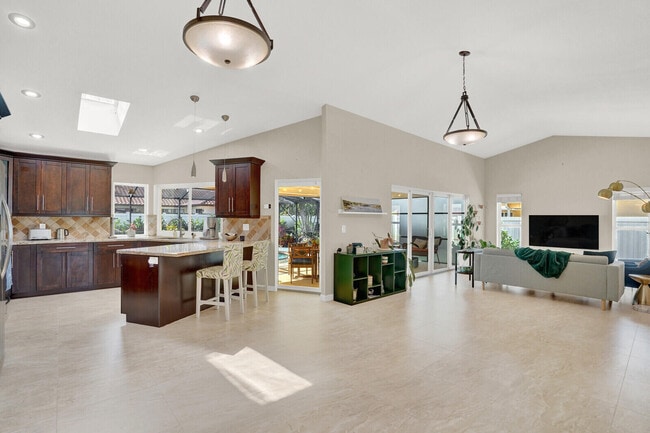 Building Photo - 1224 NW 15th St