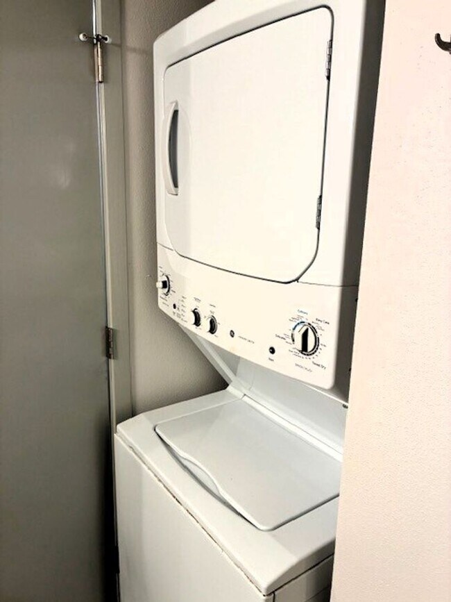 Building Photo - Long Term Rental- Frisco Bay Townhomes #408B