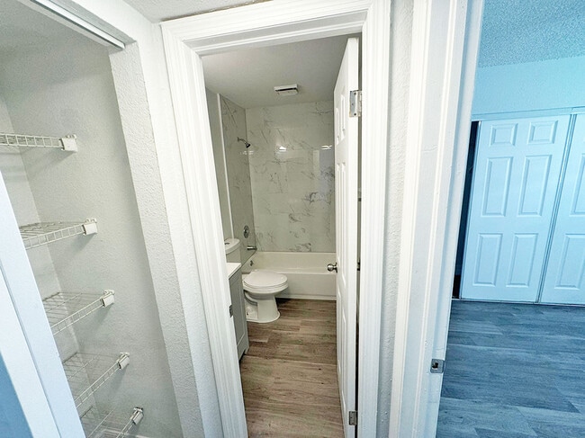 Building Photo - 4465 Treehouse Ln